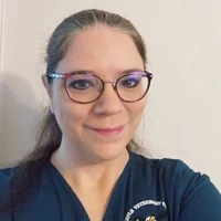 Nicky Crummack - Veterinary Surgeon