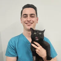 Elliot Sutherland - Veterinary Surgeon