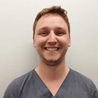 Robert Maunders - Veterinary Surgeon