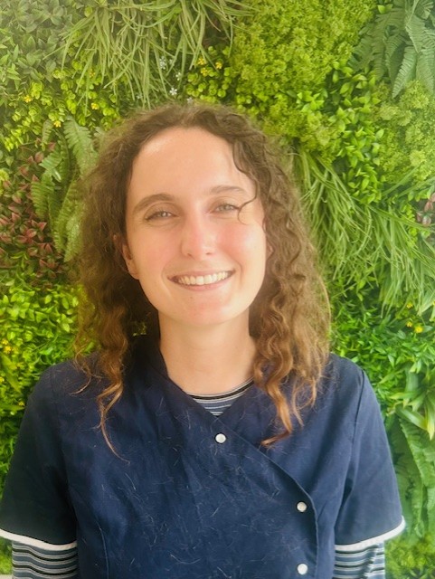 Ffion Spilsbury - Veterinary Surgeon