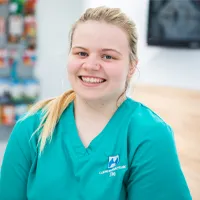 Elle Mcmenigall - Veterinary Care Assistant