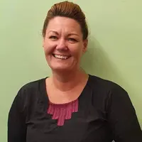 Shirleyann Little - Groomer