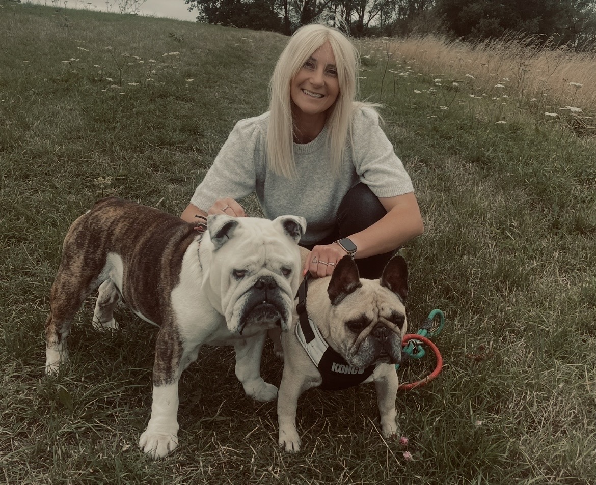 Emma D - Receptionist