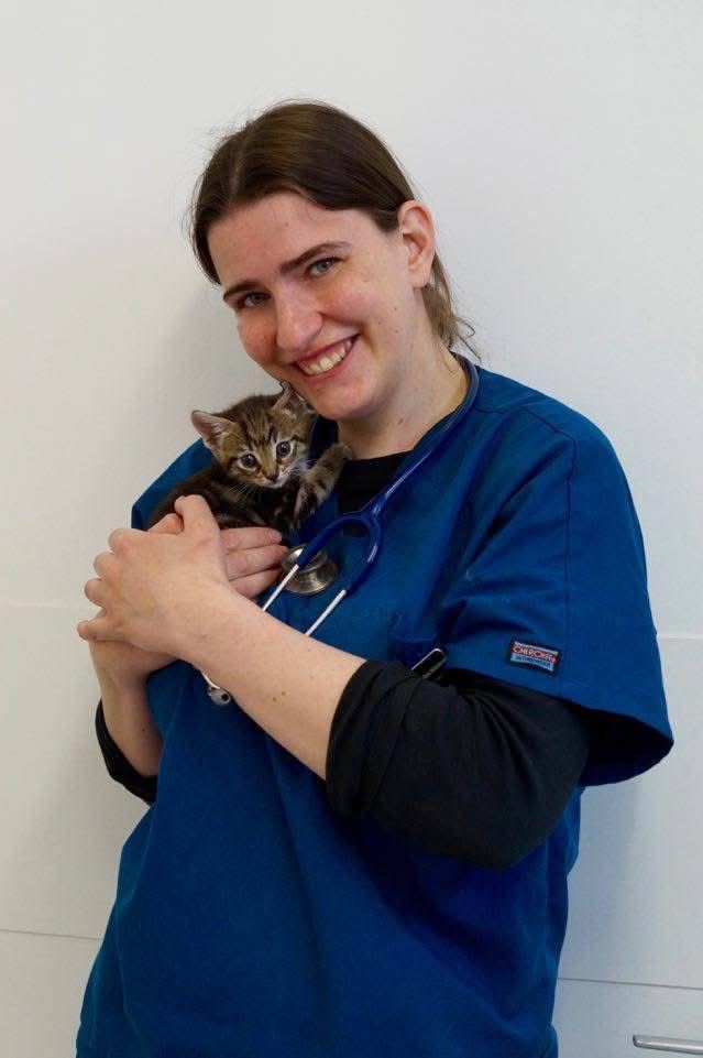 Catriona Mackinnon - Veterinary Surgeon