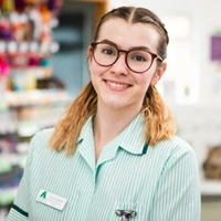 Linzi Dunham - Veterinary Nurse