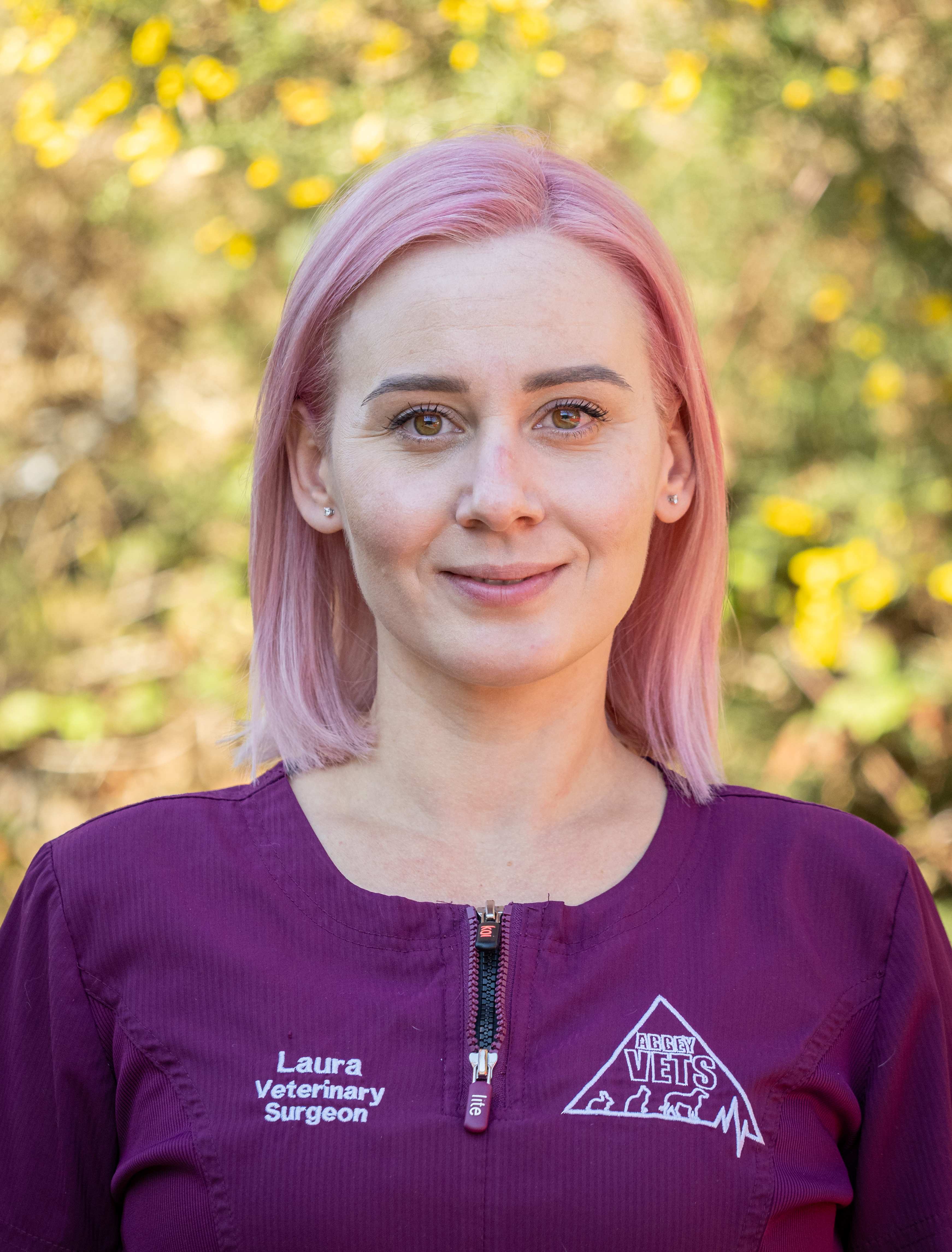 Laura Moldovan - Veterinary Surgeon