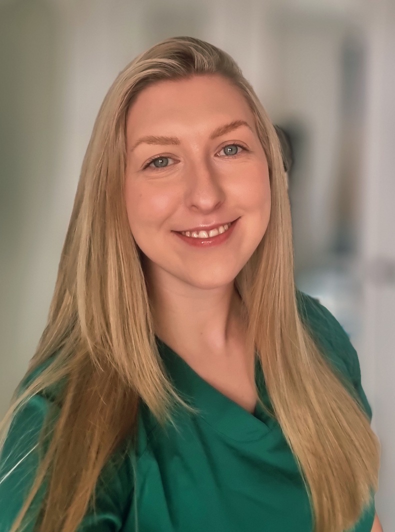 Chloe Hedley - RVN Veterinary Nurse