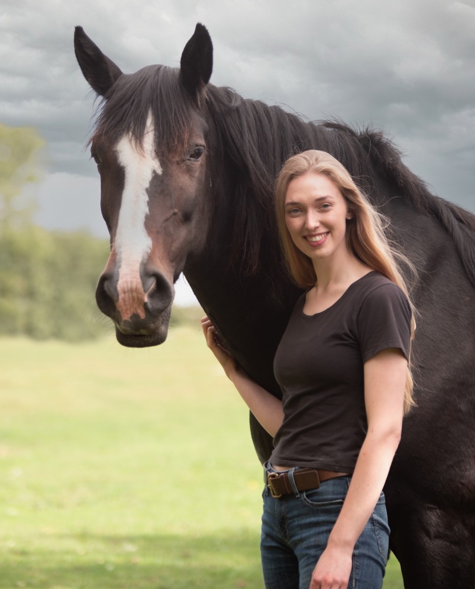 Isabella Ross - BVM BVS MRCVS Veterinary Surgeon