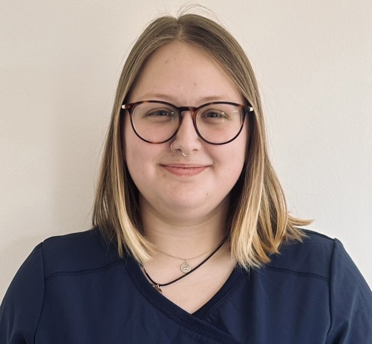 Isabelle Keehan - Veterinary Support Staff